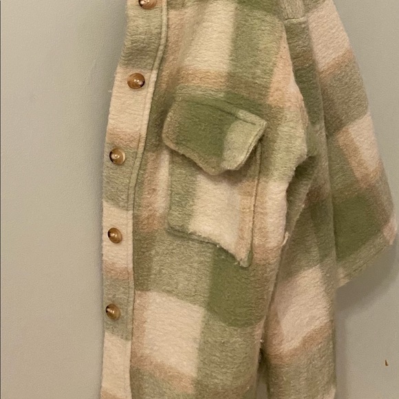 Flannel shacket - Picture 3 of 7